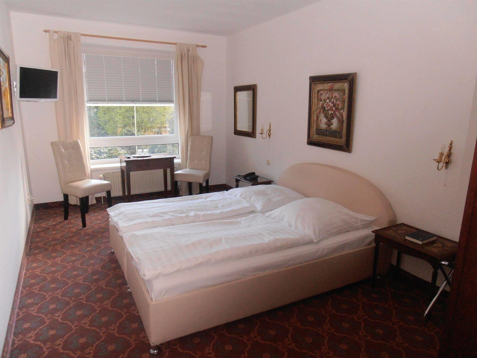 Hotel Hesse Schenefeld  Eksteriør billede